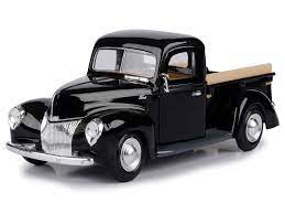 MotorMax Timeless Legends 1:24 - 1940 Ford Pickup Black