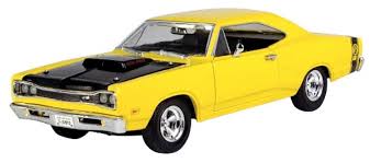 MotorMax Timeless Legends 1:24 - 1969 Dodge Coronet Super Bee Yellow