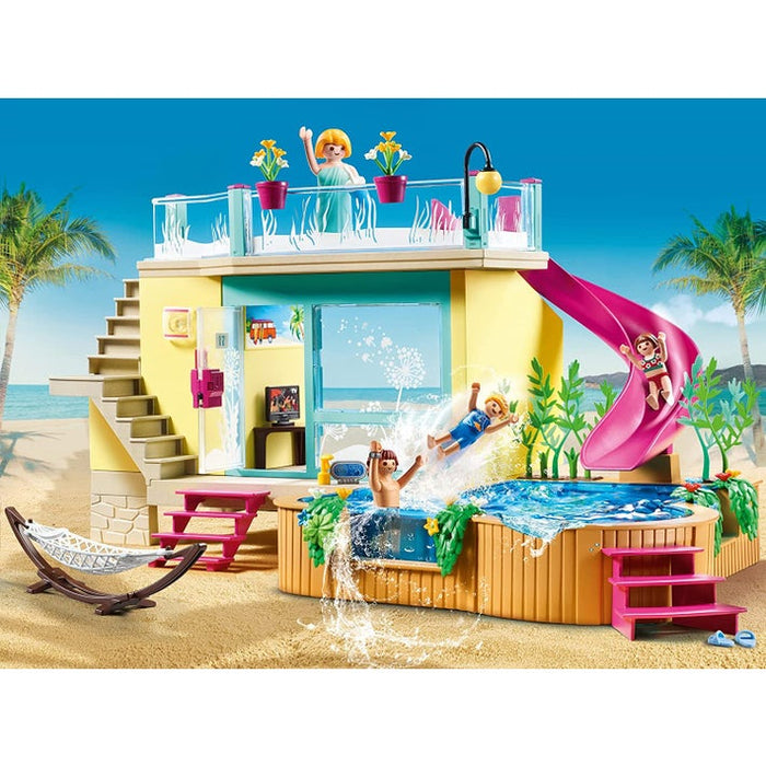 Playmobil 70435 - Family Fun - Bungalow with Pool